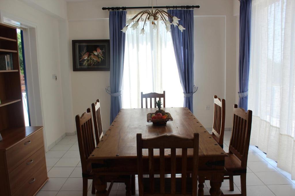 Kavalla Forest Villas Paphos Zimmer foto